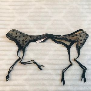 VS Very Sexy Nude Black Polka Dot Lace Garter belt size xs/s
